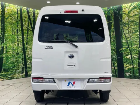 Toyota Pixis Van