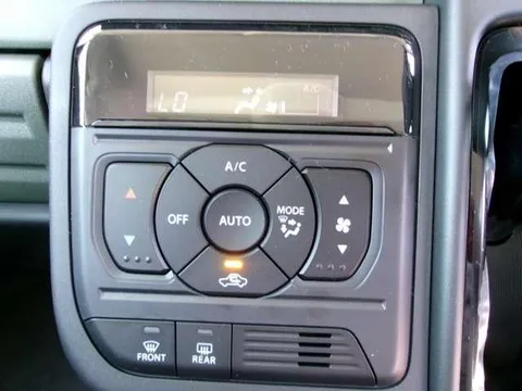 Suzuki Spacia Gear