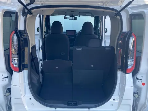 Mitsubishi eK X Space