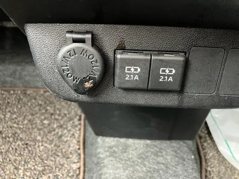 Daihatsu Mira Tocot
