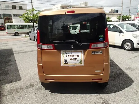 Suzuki Spacia