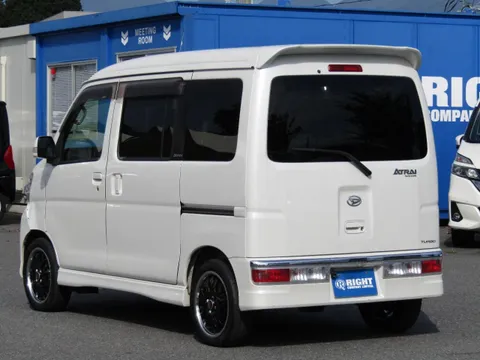 Daihatsu Atrai Wagon