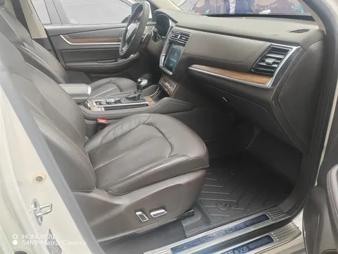 Roewe RX8