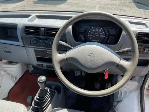 Mitsubishi Minicab Truck