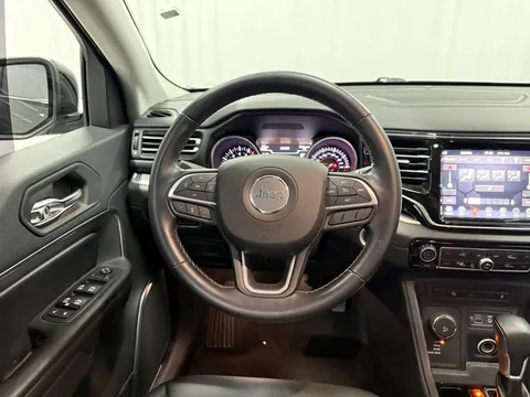 Jeep Grand Commander