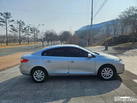 Renault SM3