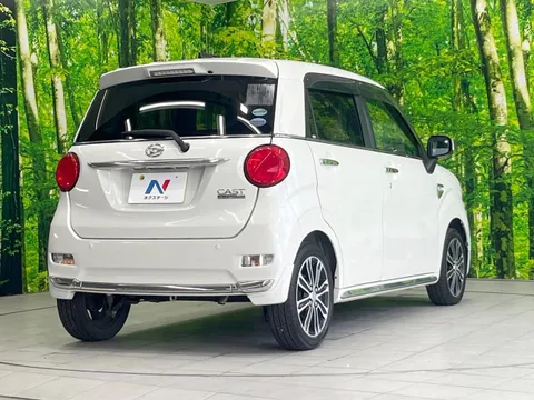 Daihatsu Cast