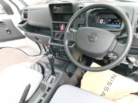 Nissan Clipper Truck