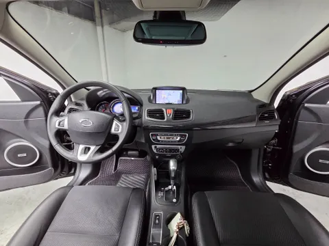 Renault SM3