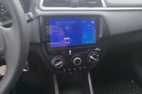 Hyundai Reina