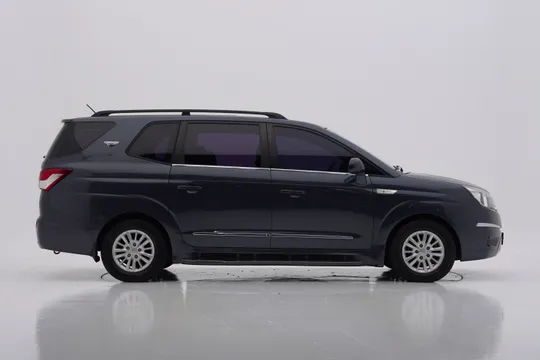 SsangYong Stavic (Korando Turismo)