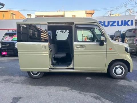 Honda N-VAN Plus Style