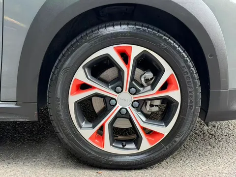 Lynk & Co 02