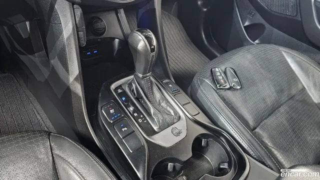 Hyundai Grand Santa Fe (Maxcruz)