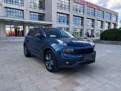 Lynk & Co 01