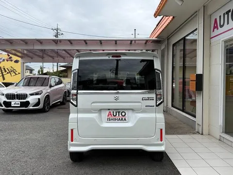 Suzuki Spacia Custom