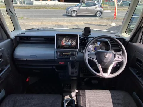 Suzuki Spacia Base