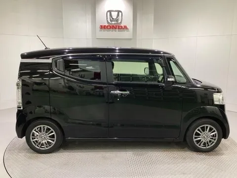 Honda N-BOX Slash