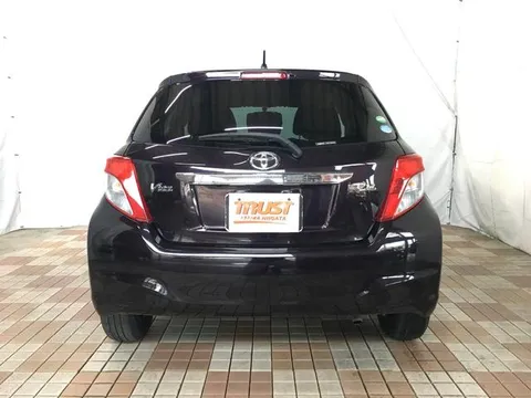Toyota Yaris (Vitz)
