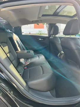Chevrolet Malibu XL