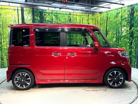 Suzuki Spacia Custom
