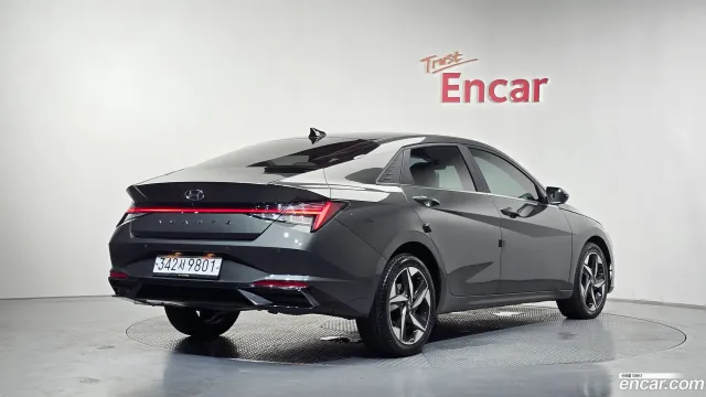 Hyundai Elantra (Avante)