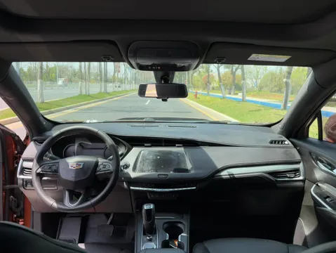 Cadillac XT4