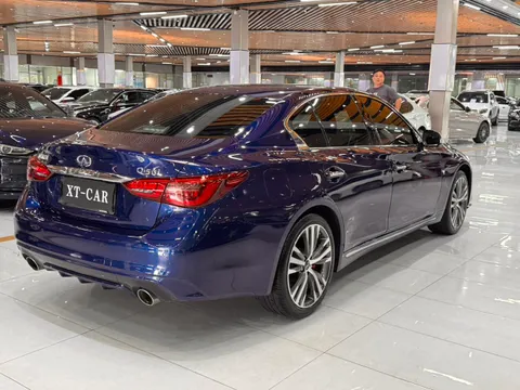 Infiniti Q50L