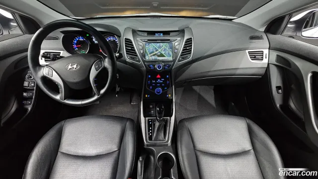Hyundai Elantra (Avante)