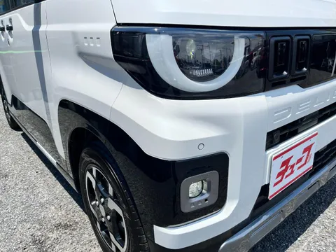 Mitsubishi Delica Mini