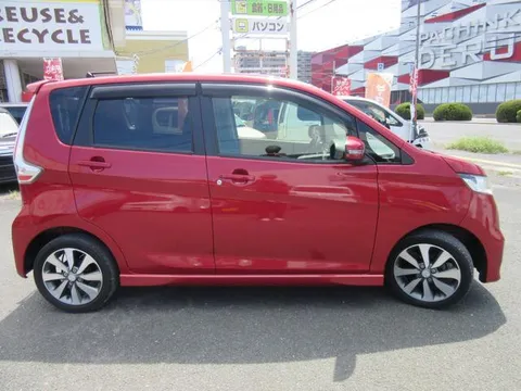 Mitsubishi eK Custom