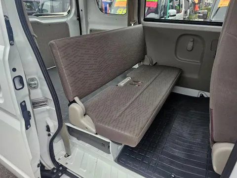 Mitsubishi Minicab Van