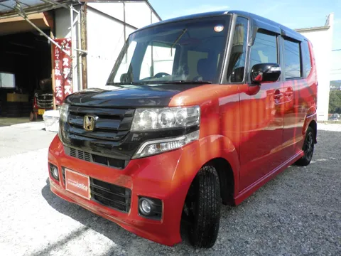 Honda N-BOX Custom