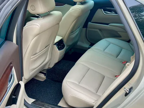 Cadillac XTS