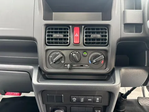 Nissan Clipper Truck