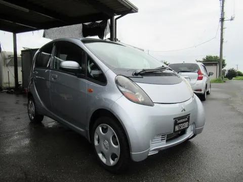 Mitsubishi I