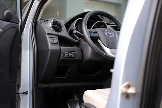 Mazda Mazda 5
