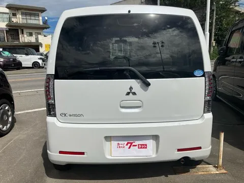 Mitsubishi eK Wagon