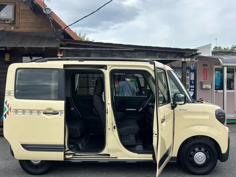 Suzuki Spacia Gear
