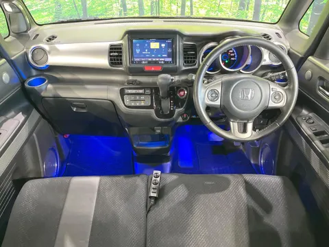 Honda N-BOX Slash