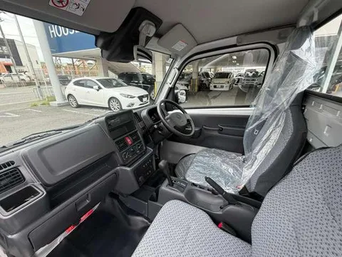 Nissan Clipper Truck