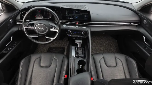 Hyundai Elantra (Avante)