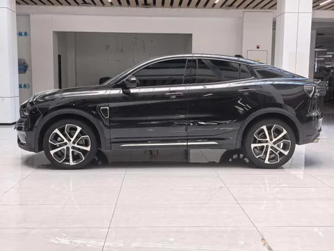 Lynk & Co 05
