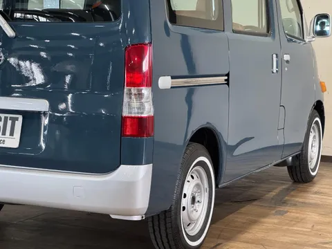 Toyota TownAce Van