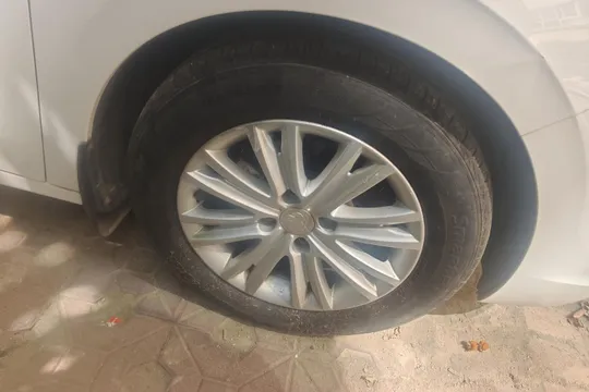 Peugeot 301