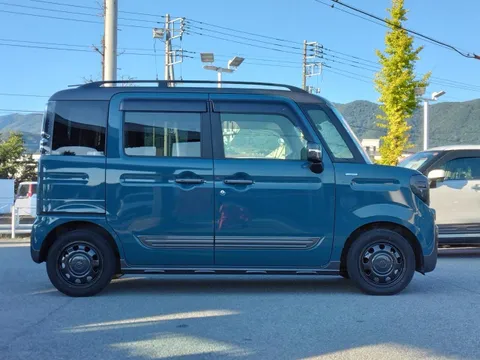 Suzuki Spacia Gear