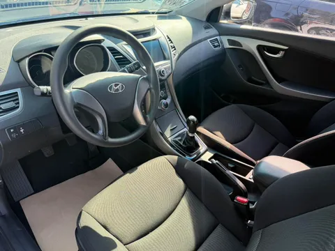 Hyundai Elantra (Avante)