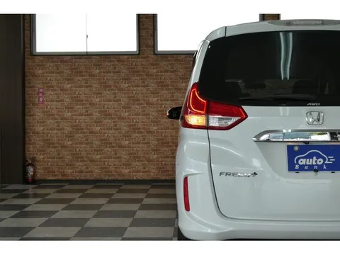 Honda Freed Plus