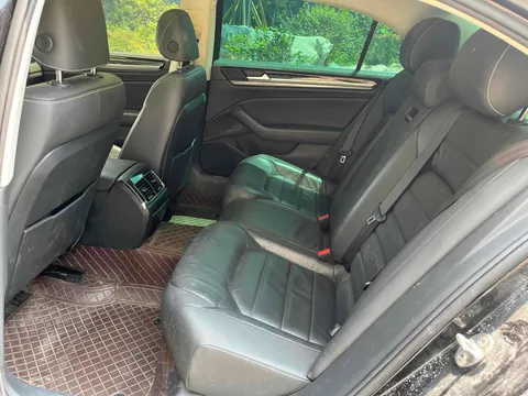 Volkswagen Phideon