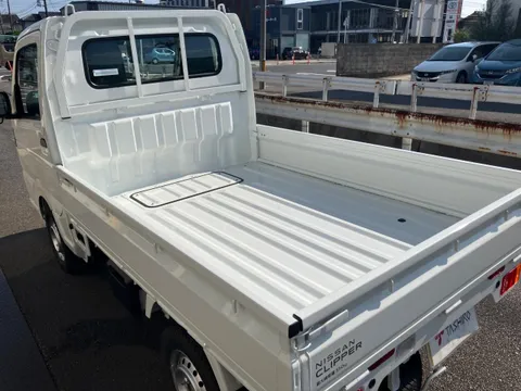 Nissan Clipper Truck